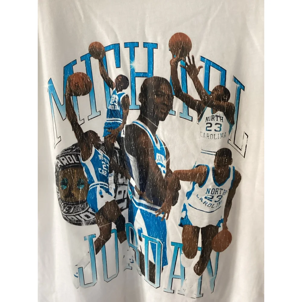 Jordan Flight Essentials Men’s Graphic T-Shirt Size: Large Color: Sail